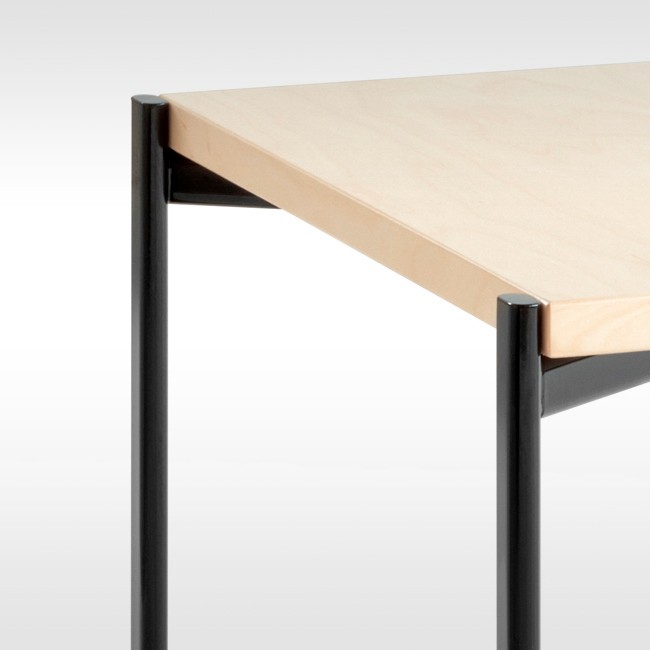 Artek bijzettafel Kiki Low Table (60 cm) door Ilmari Tapiovaara
