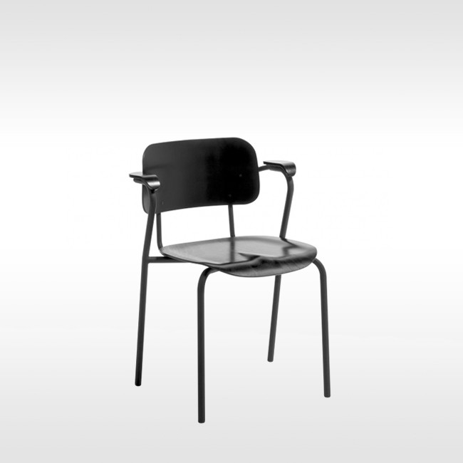 Artek stoel Lukki Chair door Ilmari Tapiovaara