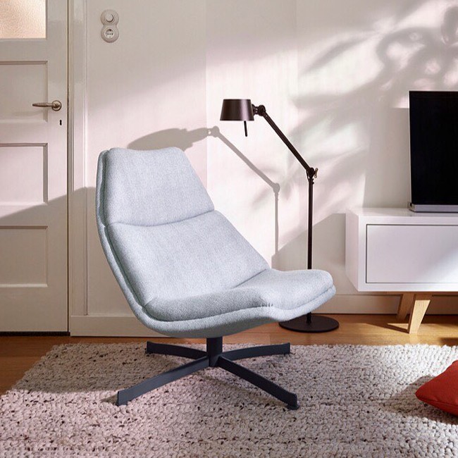 Artifort fauteuil 500 Series: F510 & F511 door Geoffrey Harcourt