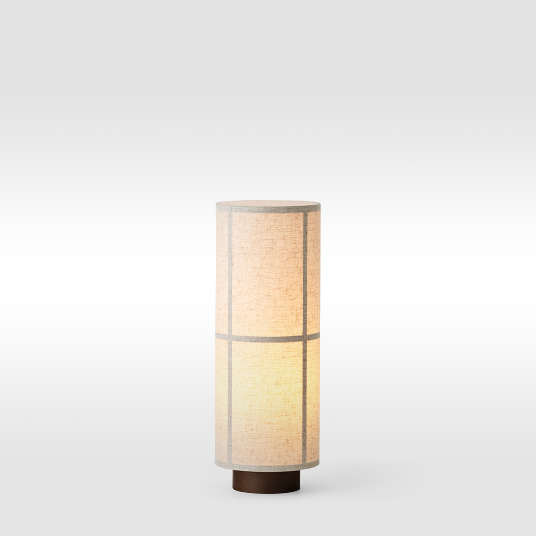 Audo tafellamp Hashira Table Lamp door Norm Architects