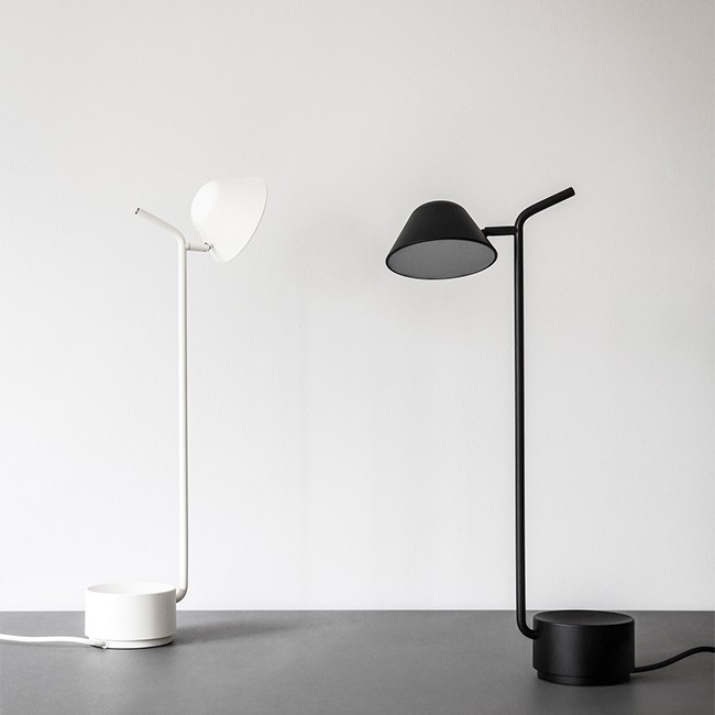 Audo tafellamp Peek Table Lamp door Jonas Wagell