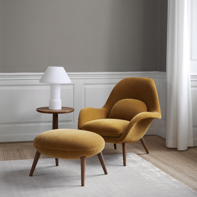 Fredericia fauteuil Swoon Lounge Chair Model 1770 door Space Copenhagen