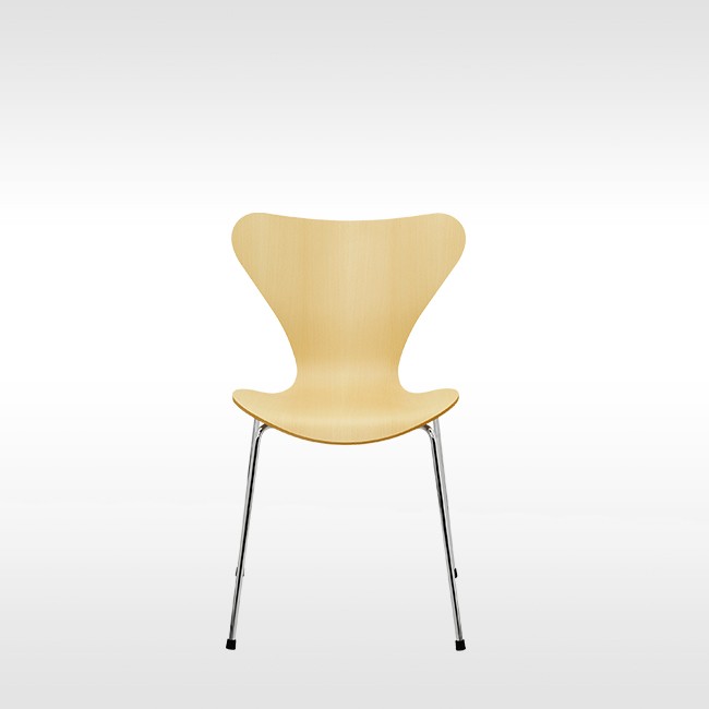 Fritz Hansen stoel Series 7 Chair Model 3107 Fineer door Arne Jacobsen 