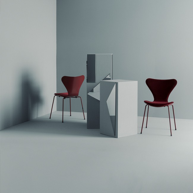 Fritz Hansen stoel Series 7 Chair Model 3107 Bekleding voorkant door Arne Jacobsen 