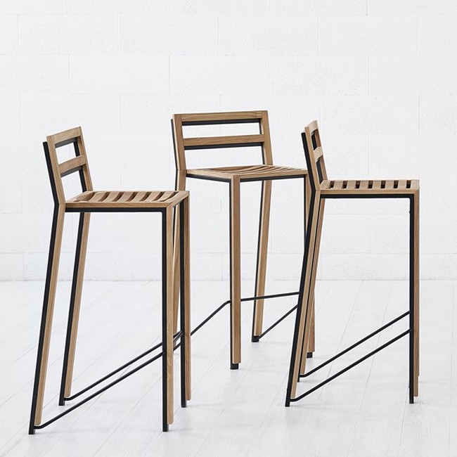 Jot.Jot barkruk Shadow Barstool door Boris Berlin Design