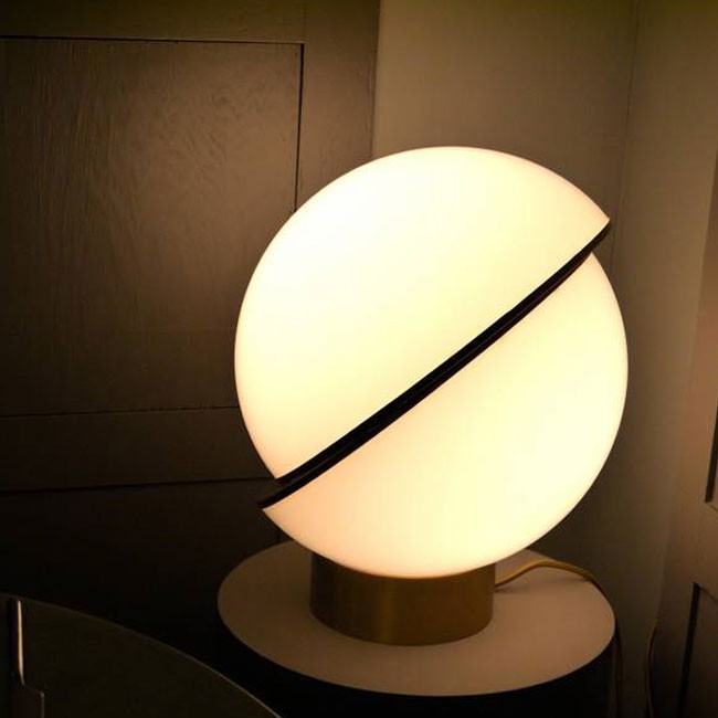 Lee Broom tafellamp Crescent Table Lamp door Lee Broom