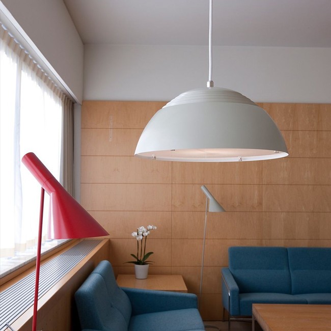 Louis Poulsen hanglamp AJ Royal LED door Arne Jacobsen