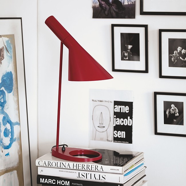 Louis Poulsen tafellamp AJ Table door Arne Jacobsen