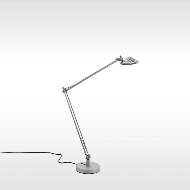 Luceplan bureaulamp D12 LED Berenice door Alberto Meda & Paolo Rizzatto