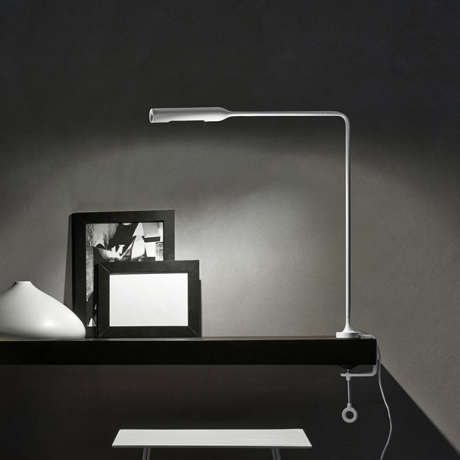 Lumina tafellamp Flo Clamp door Foster+Partners