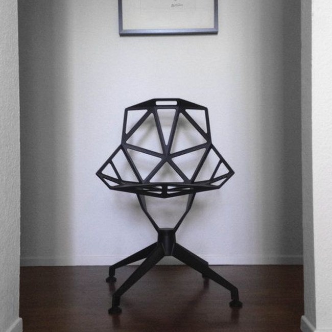 Magis stoel Chair_One_4Star SD440 & SD446 door Konstantin Grcic