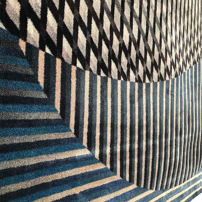 Moooi Carpets vloerkleed Trichroic Shapes door Rive Roshan