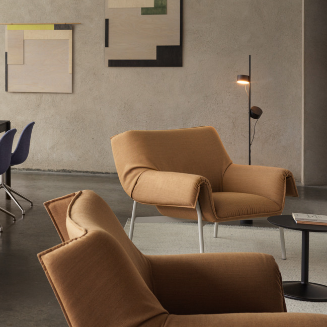 Muuto fauteuil Wrap Lounge Chair door Normal Studio