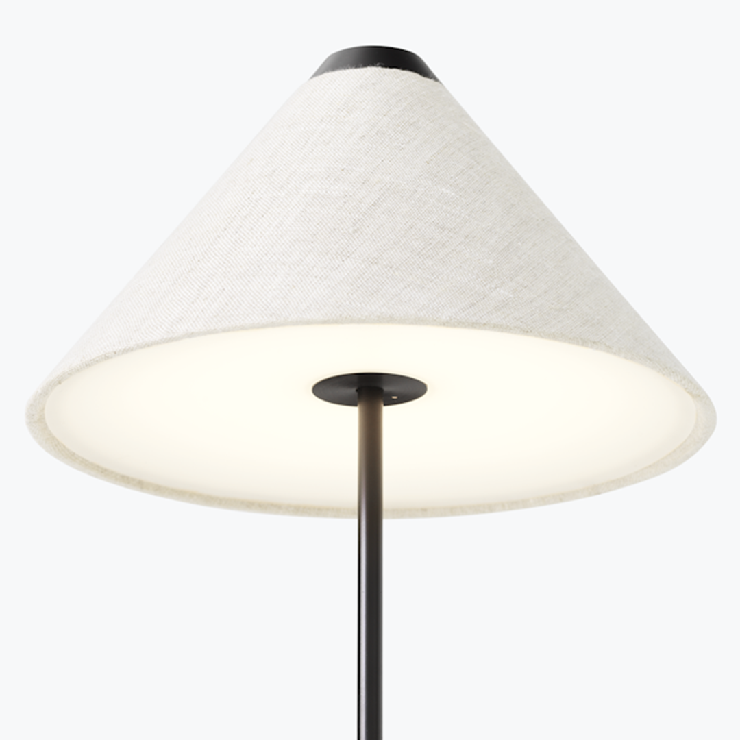 New Works portable tafellamp Brolly Portable Table Lamp Linen door Knut Bendik Humlevik