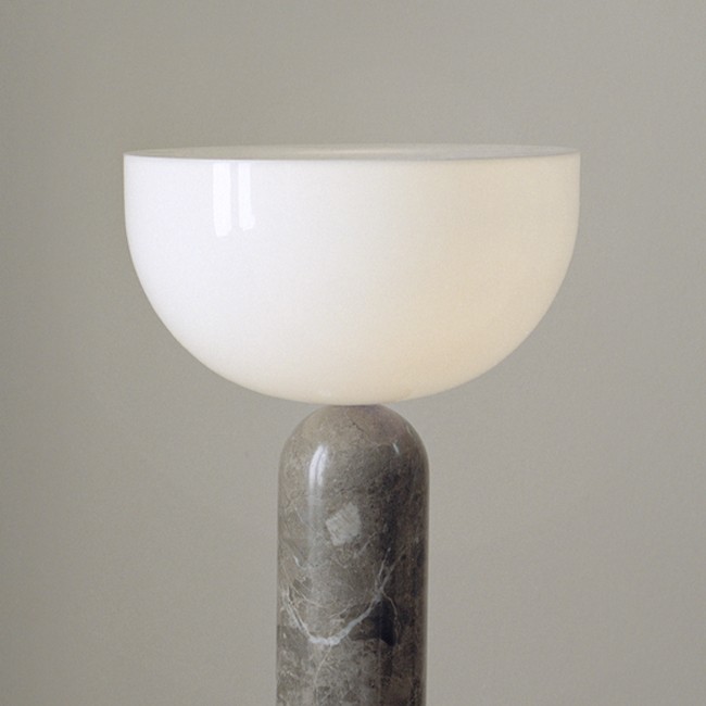 New Works tafellamp Kizu Table Lamp Large door Lars Tornøe