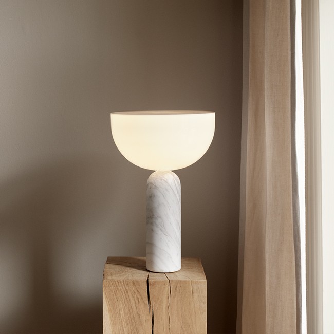 New Works tafellamp Kizu Table Lamp Large door Lars Tornøe