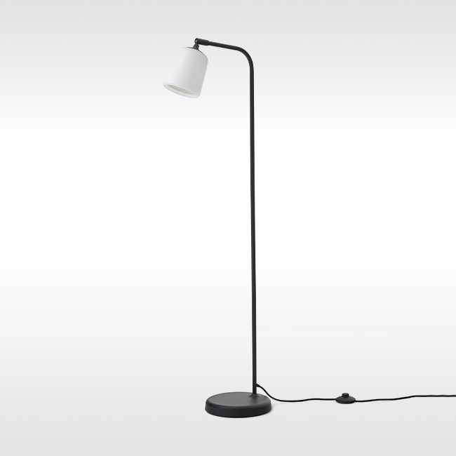 New Works vloerlamp Material Floor Lamp door Nørgaard & Kechayas