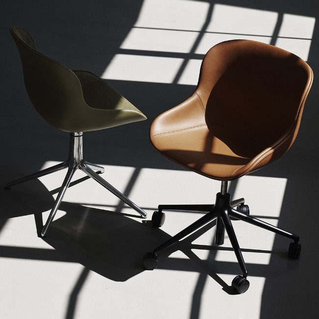 Normann Copenhagen bureaustoel Hyg Chair Swivel 5W met bekleding Textiel door Simon Legald