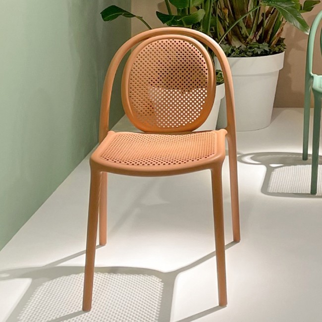 Pedrali stoel Remind 3730 door Eugeni Quitllet