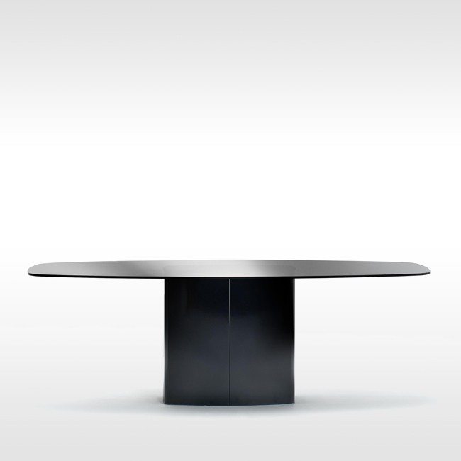 Pedrali tafel Aero TAE door Daniele Lo Scalzo Moscheri