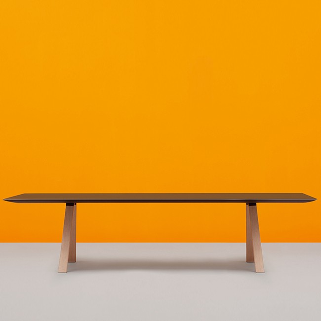 Pedrali tafel Arki Table Wood Linoleum van Pedrali R&D