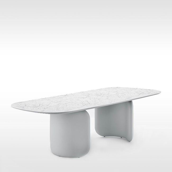 Pedrali tafel Elinor Table door Claudio Bellini