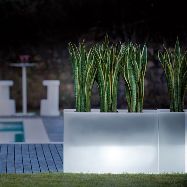 Pedrali verlichte plantenbak Kado Pot Luce door Pedrali R&D