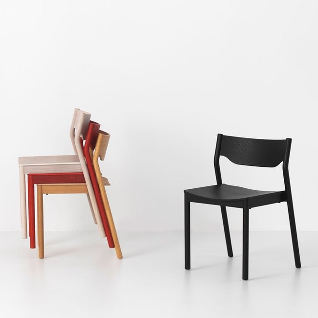 Resident stoel Tangerine Chair door Simon James