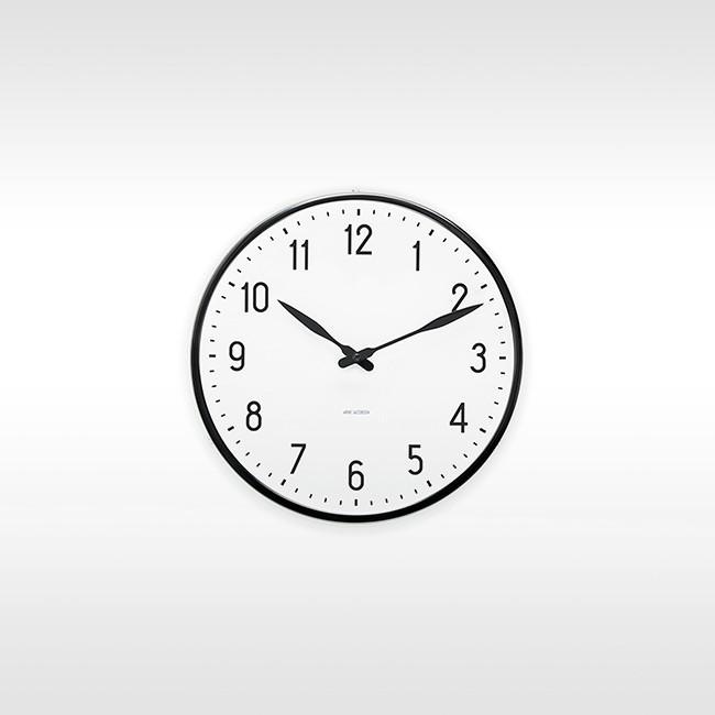 Rosendahl wandklok Station Clock door Arne Jacobsen