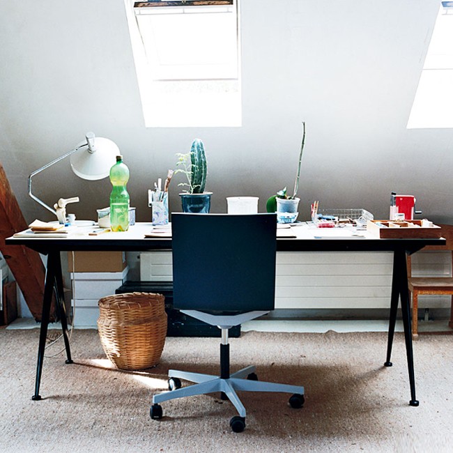 Vitra bureaustoel .04 Atelierstoel zonder armleuning door Maarten van Severen