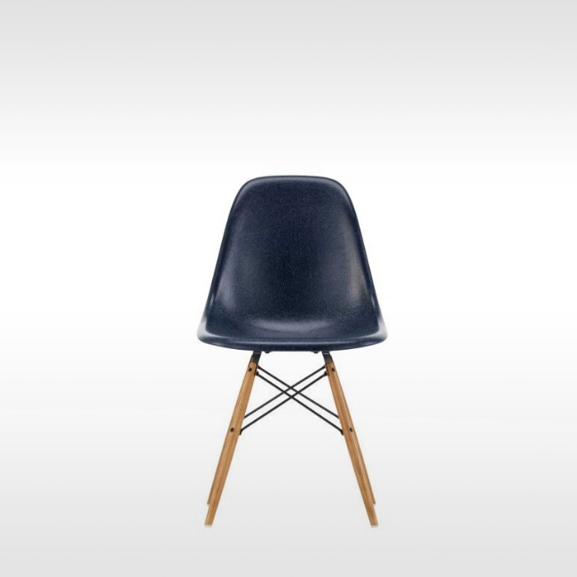 Vitra stoel Eames Fiberglass Side Chair DSW (essen honing) door Charles & Ray Eames
