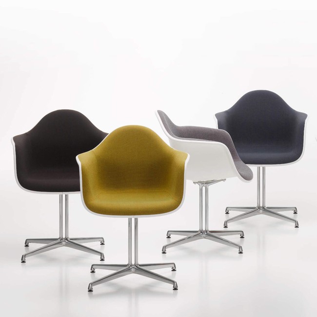 Vitra stoel Eames Plastic Armchair DAL Groen bekleed door Charles & Ray Eames