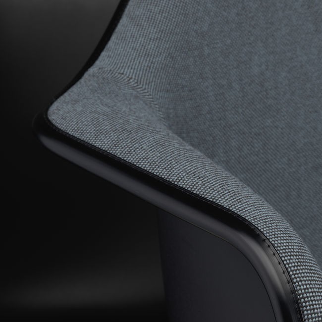 Vitra stoel Eames Plastic Armchair DAW Helder Grijs bekleed door Charles & Ray Eames