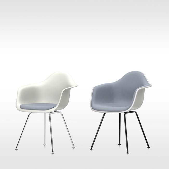 Vitra stoel Eames Plastic Armchair DAX Wit bekleed door Charles & Ray Eames