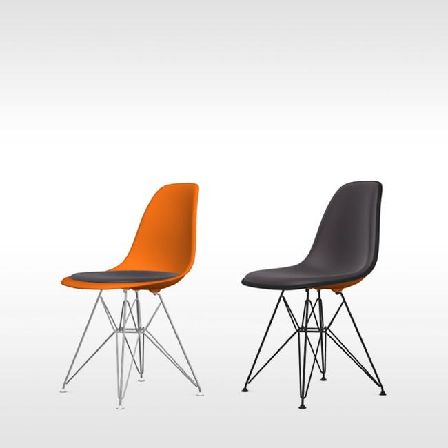 Vitra stoel Eames Plastic Chair DSR Rusty Orange bekleed door Charles & Ray Eames