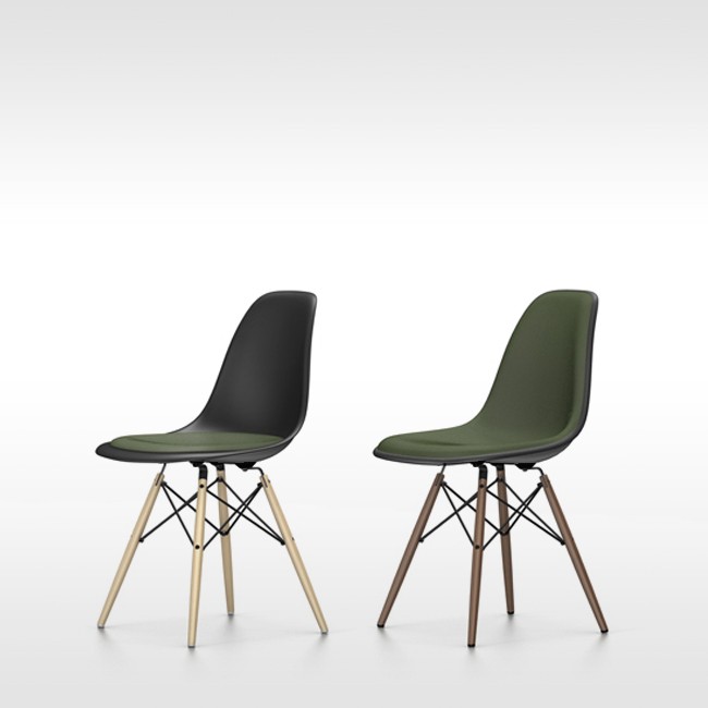Vitra stoel Eames Plastic Chair DSW Zwart bekleed door Charles & Ray Eames