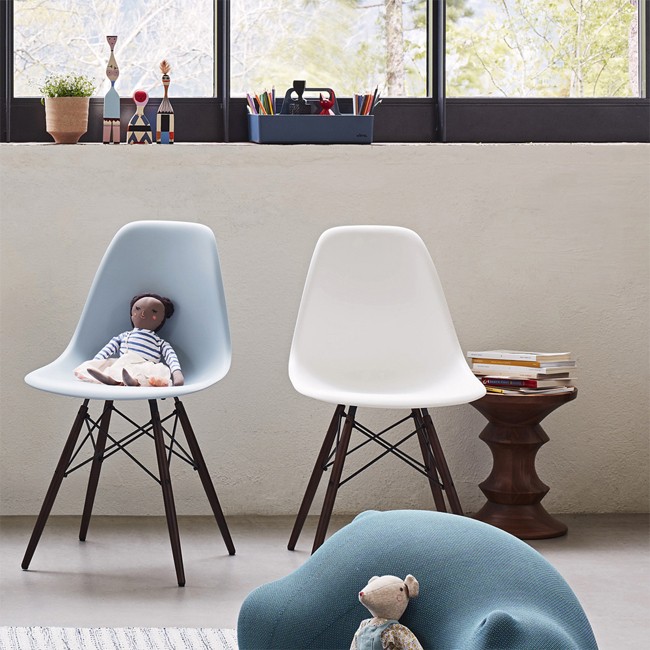 stil De waarheid vertellen Jood Vitra Stoel Eames Plastic Side Chair DSW Quick Ship Programma (Houten  Onderstel) Door Charles & Ray Eames | Designlinq