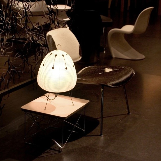 Vitra tafellamp Akari Light Sculptures 1AD door Isamu Noguchi