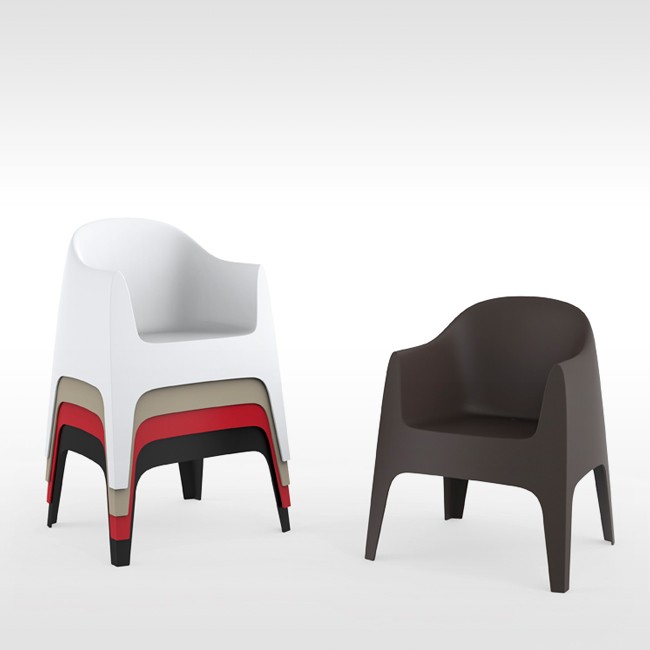 Vondom fauteuil Solid Armchair door Stefano Giovannoni